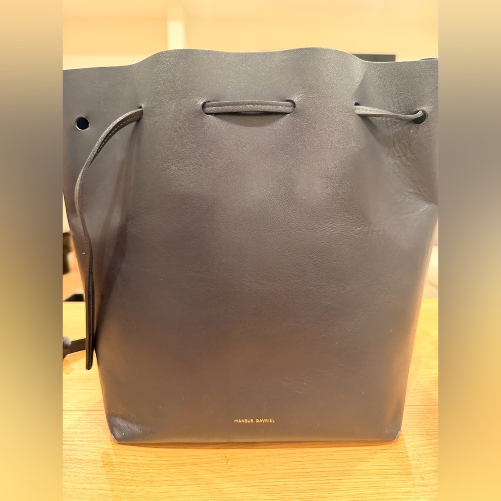 Mansur Gavriel Navy Large Leather Bucket Bag. In great condition. Used gently